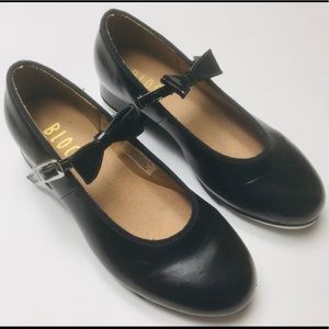 BLOCH - YOUNG GIRLS - SIZE 1.5 - BLACK - MARY JANE - TAP DANCE SHOES